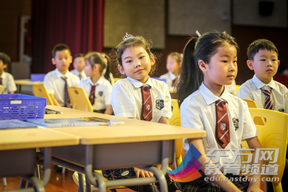 协和国际情趣儿童:聚焦学校,聚焦整本书阅读的日本vr双语图片