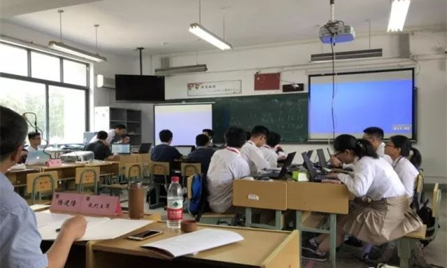 奉贤中学勇夺上海市和全国中学生物理学术创新