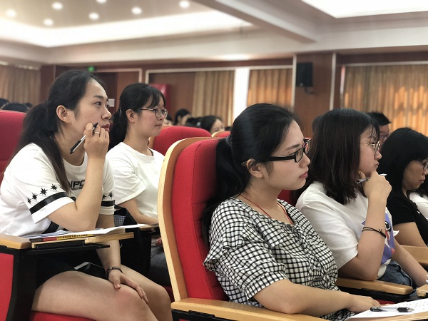 [浦东]观澜小学:德育为先 立德树人