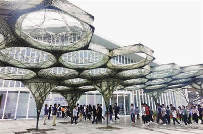 小发明家将与科学家共话人工智能