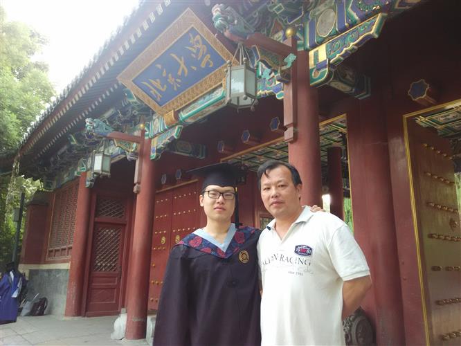 昔日影视界武打明星转投公安教育成明星教师 