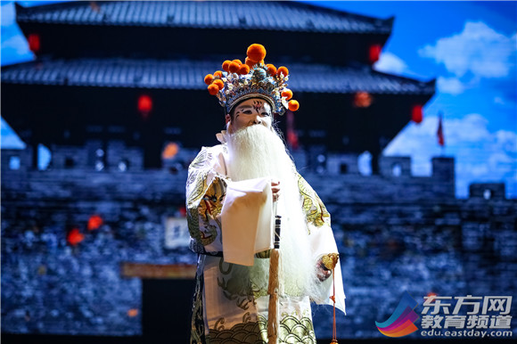 京剧《空城计》选段,京剧《空城计》选段 我正在城楼观山景 于魁智演唱