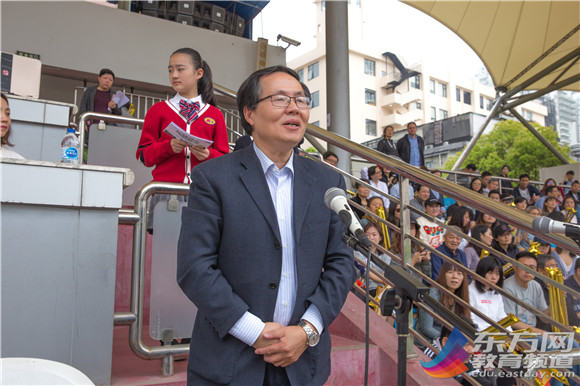 (图文专题)运动点燃激情 少年圆梦绿茵-爱菊小