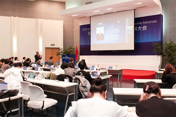 为未来纺织发展定制“中国方案”？来听听他们在东华怎么说CQ9电子 CQ9传奇电子(图3)