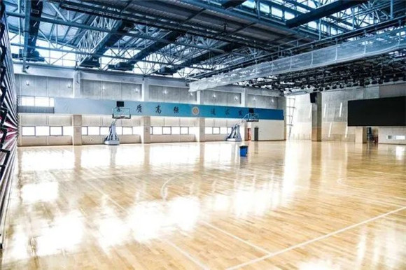 华东师范大学：聚焦“问题整改” 改建体育设施、修IM电竞 IM电竞APP 下载缮学生浴室(图2)