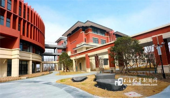 “名校+新校”打造生态岛教育高地上实东滩高中新校正式启用(图4)