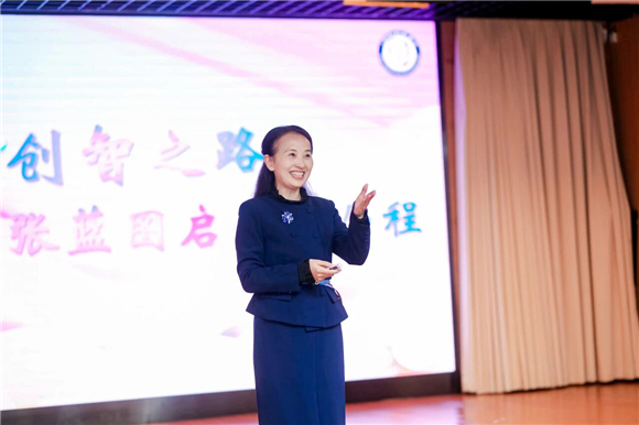 浦三路小学:启蒙“STEM”可感可知 冲浪“AI乐”无处不在