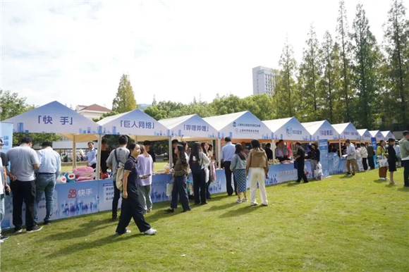 WDCM�ϴ�ͼƬ